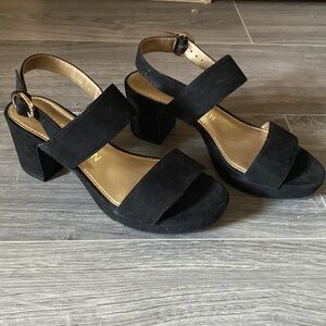 5/$20 - Anne Klein Black Suede Platform Heeled Sandals - Size 7